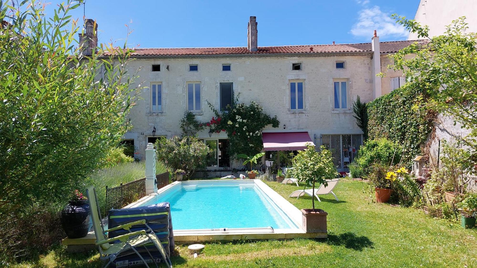 La Gueriniere Bella Romantica Châteauneuf-sur-Charente Extérieur photo