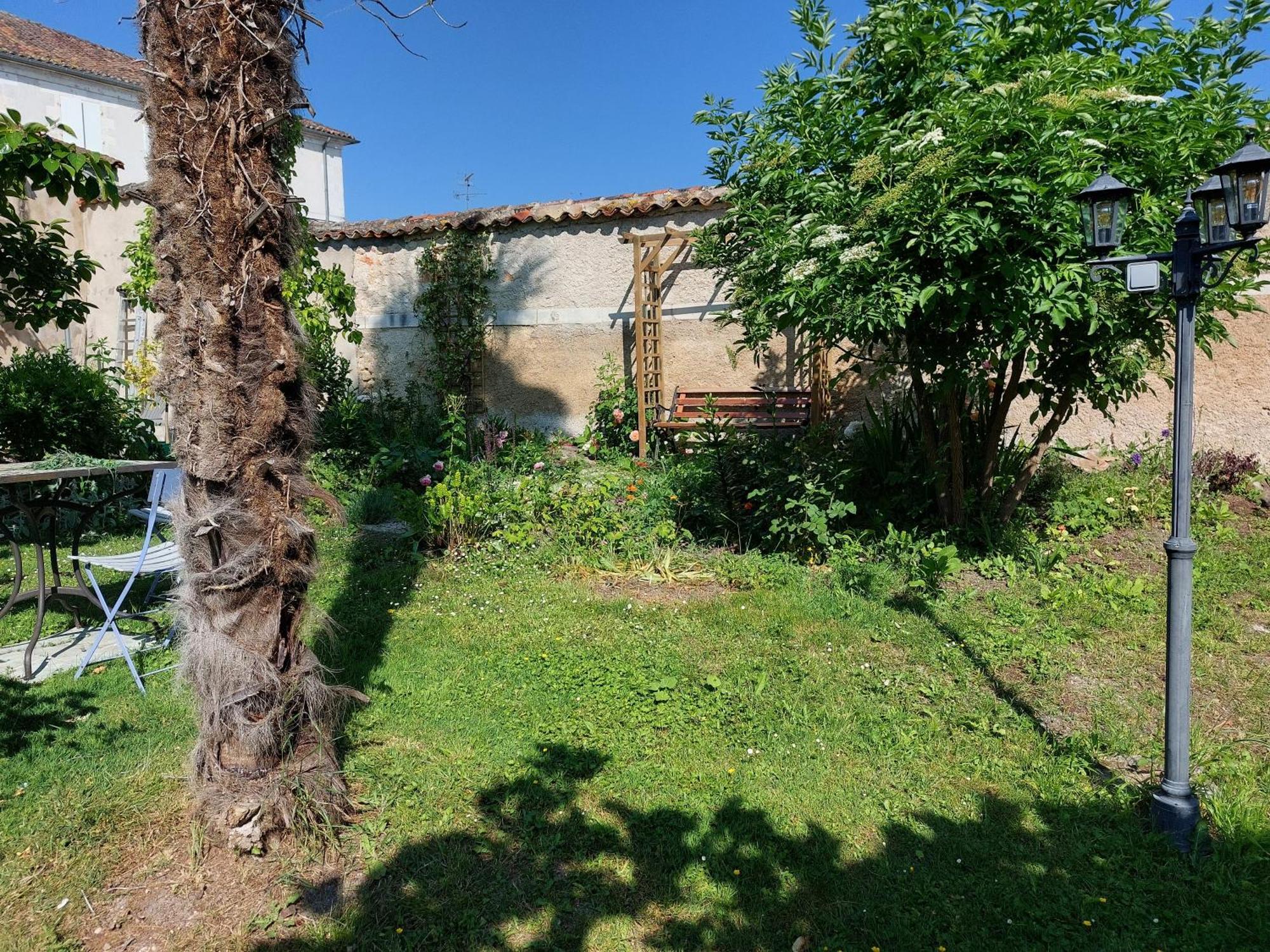 La Gueriniere Bella Romantica Châteauneuf-sur-Charente Extérieur photo